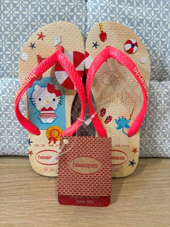 Paire de Claquettes "Hello Kitty" Pointure 27 / 28 EUR