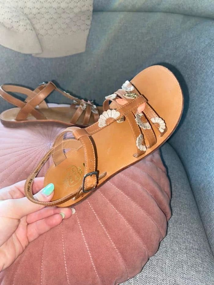 Sandale pom d’api taille 33 - photo numéro 3