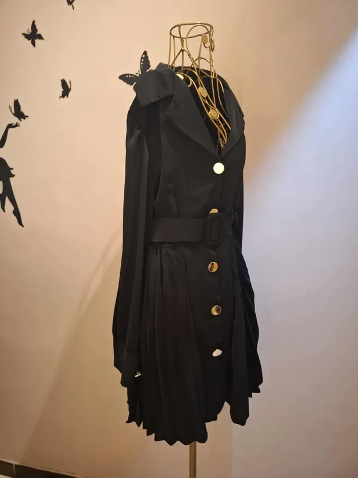 Robe noire & col blazer - Made in italy - photo numéro 2