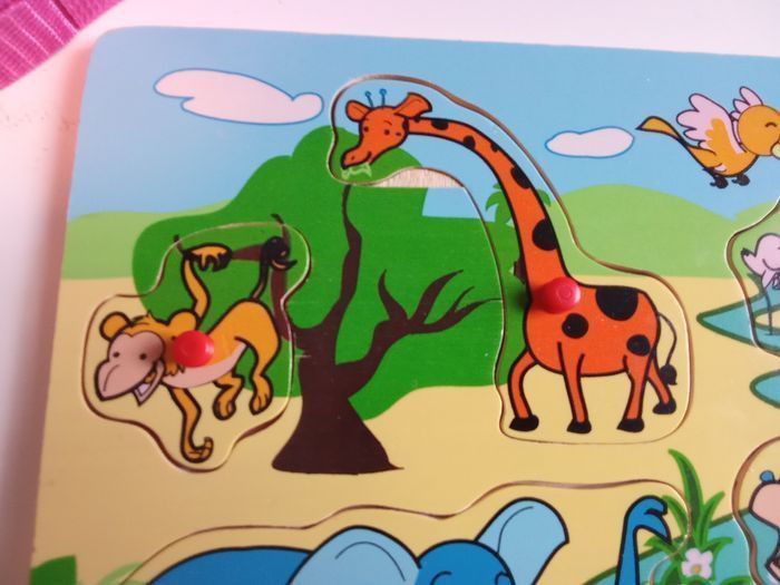 Grand puzzle en bois la savane  9 morceaux ,  animaux, dès 2 ans - photo numéro 2