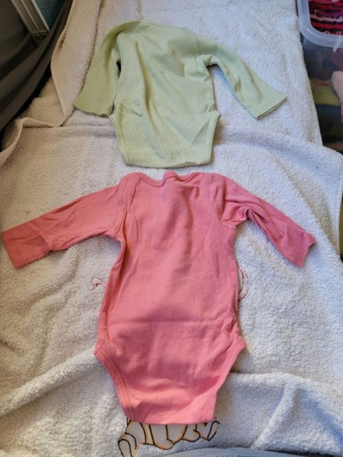Lot vêtements 6 mois - photo numéro 8