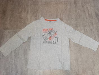 T-shirt à manches longues garçon 5 ans neuf