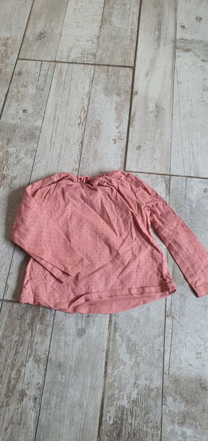 Tshirt Obaïbi 2 ans en très bon état - photo numéro 4