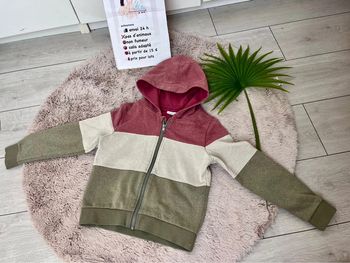 sweat à capuche brillant 7/8 ans