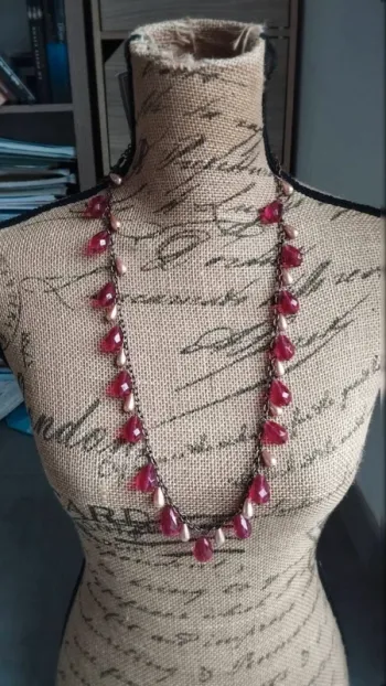 Sautoir  collier  perles rouge marron