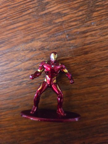 Mini Figurine en métal Iron Man