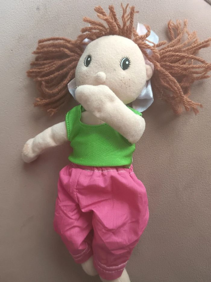 Poupée doudou