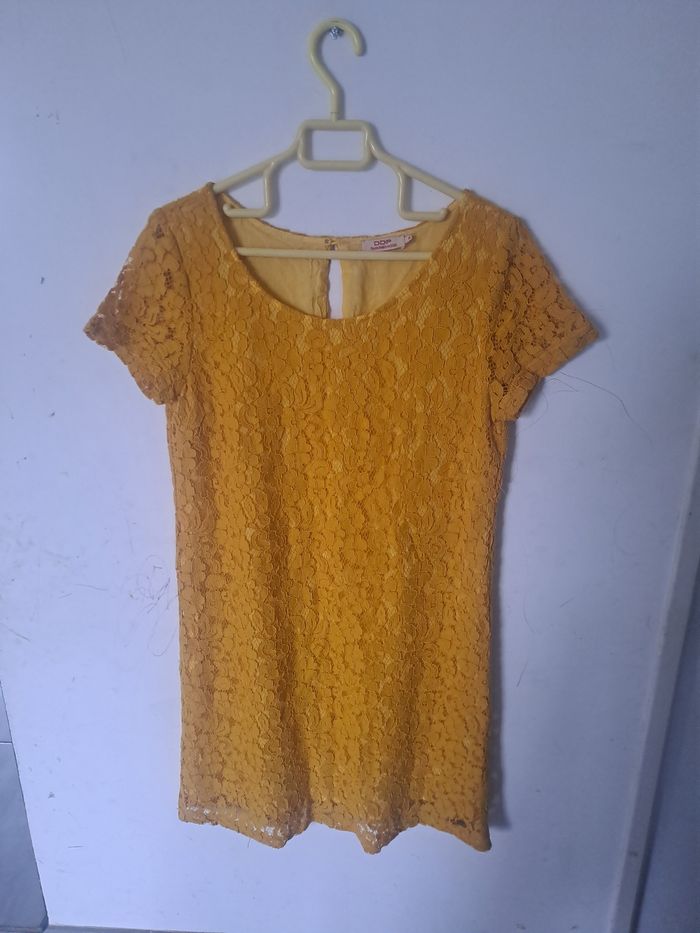 Robe dentelle jaune moutarde DDP Taille M - photo numéro 2