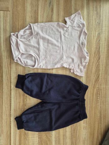 Ensemble body + pantalon 1 an