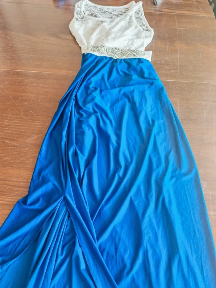 Lot n°8: robe événement - photo numéro 3