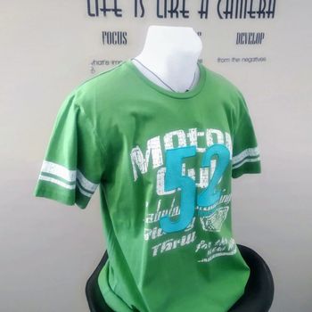 T-shirt coton vert imprimé neuf, stylé années 80 taille 170/176 cm