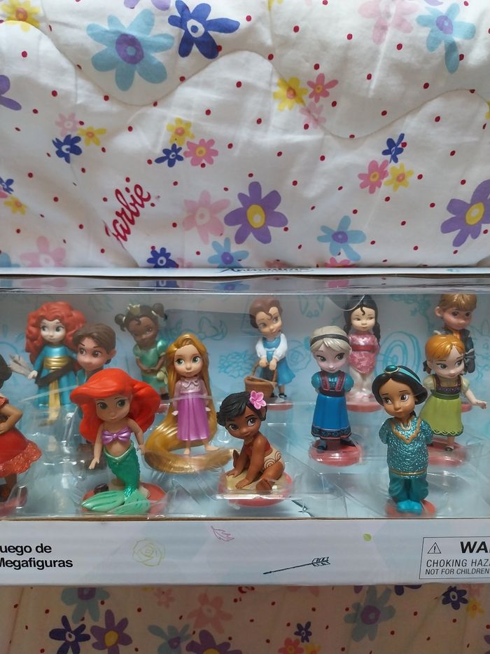 Méga coffret de figurines Animators 20 princesses et princes Disney mini animators - photo numéro 3