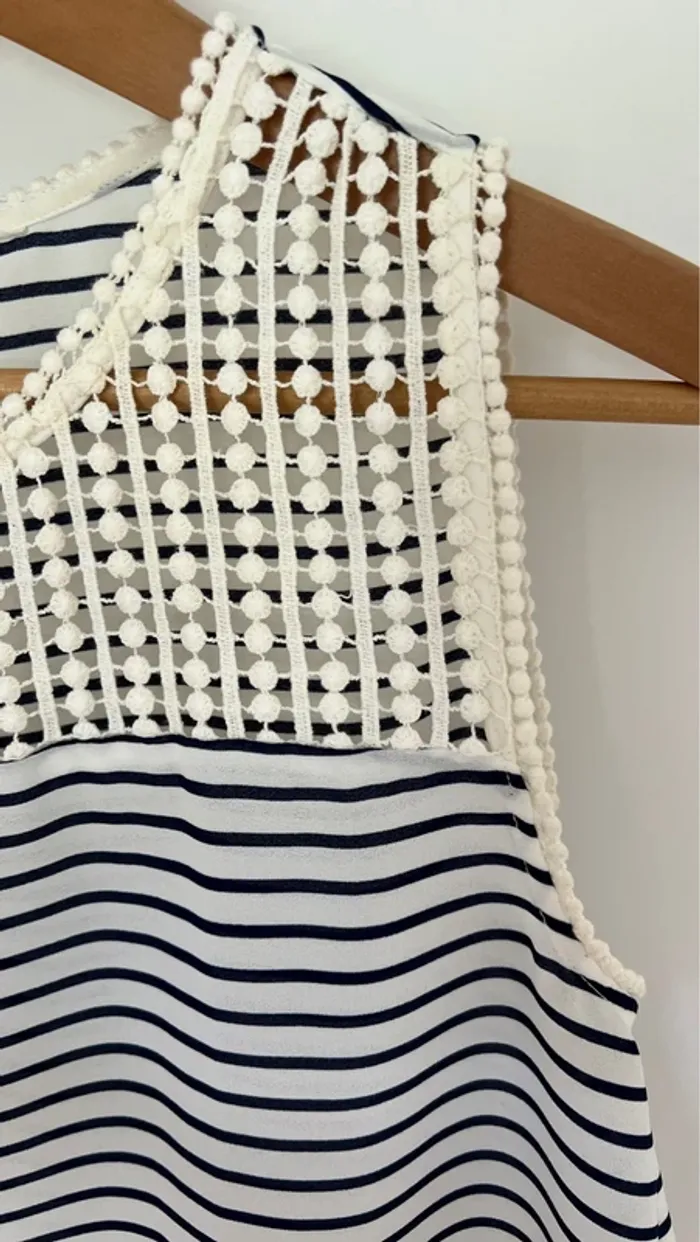 Debardeur marinière forme marcel avec broderie crochet - photo numéro 3