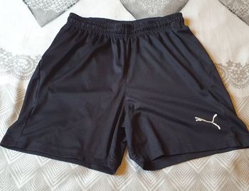 Short puma de taille 15/16ans