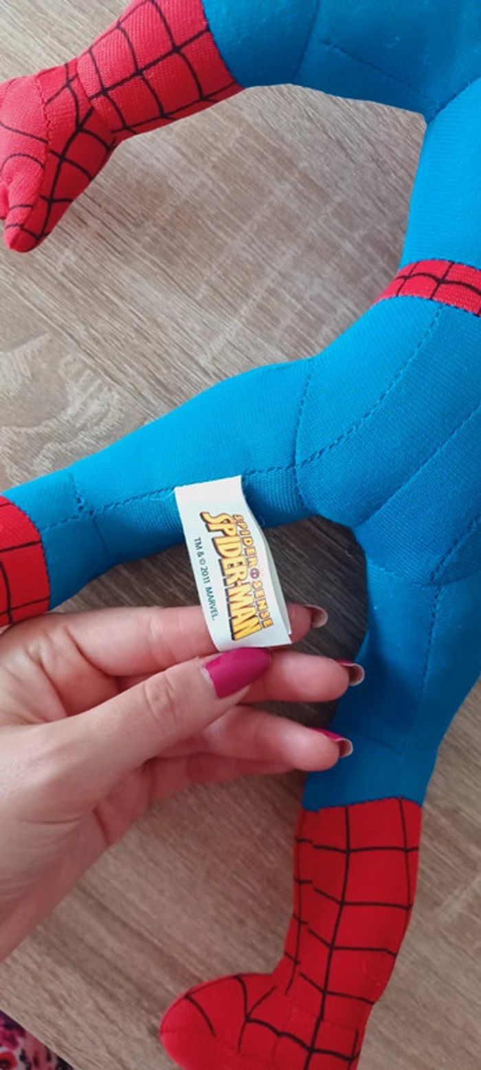 Peluche spider man marvel - photo numéro 7