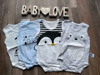 - 4 bodies MC - 6 mois  - Très bon état