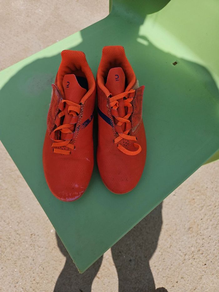 Chaussure à crampon taille 33