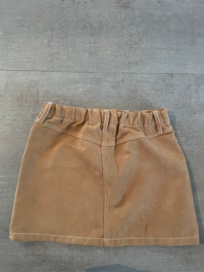 Jupe daim  6 ans - photo numéro 3