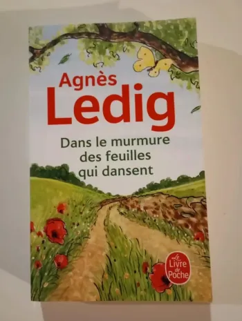 Dans le murmure des feuilles qui dansent