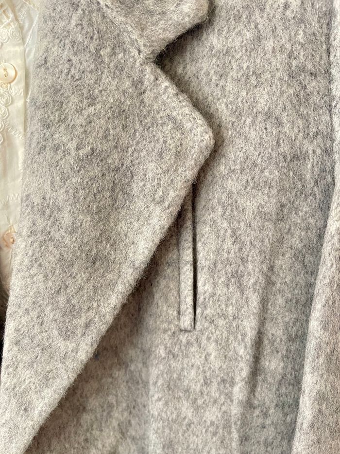 Manteau en 100% laine , gris col V , manches longues - photo numéro 5
