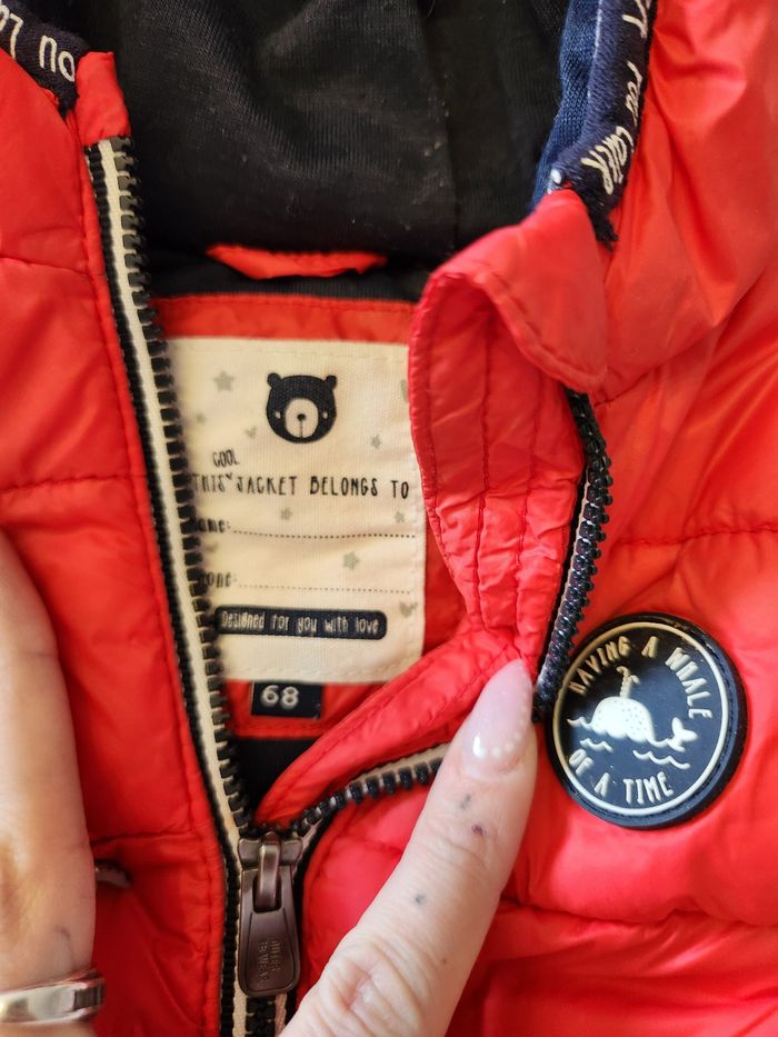 Veste sans manches rouge 9mois C&A - photo numéro 6