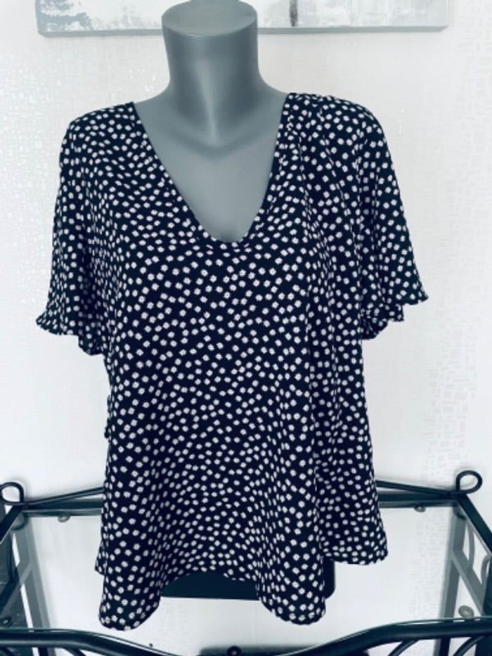 Tunique élégante taille 46 neuve