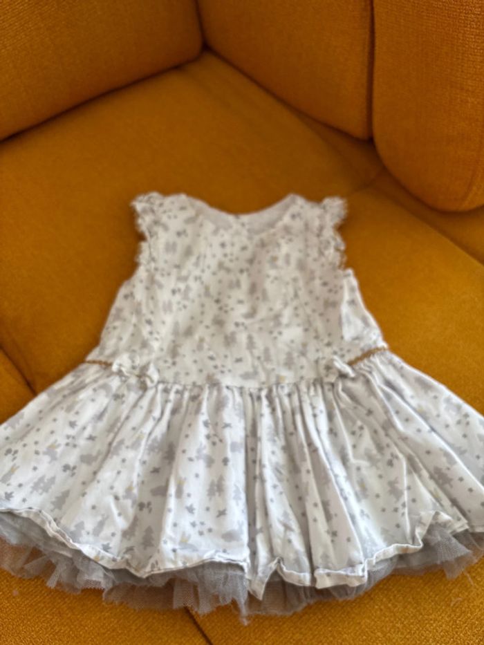 Jolie robe 6 mois