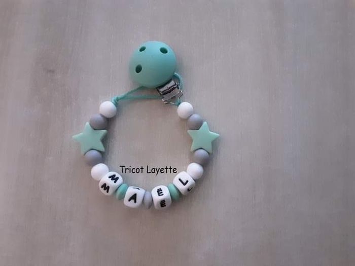 Attache tétine étoiles