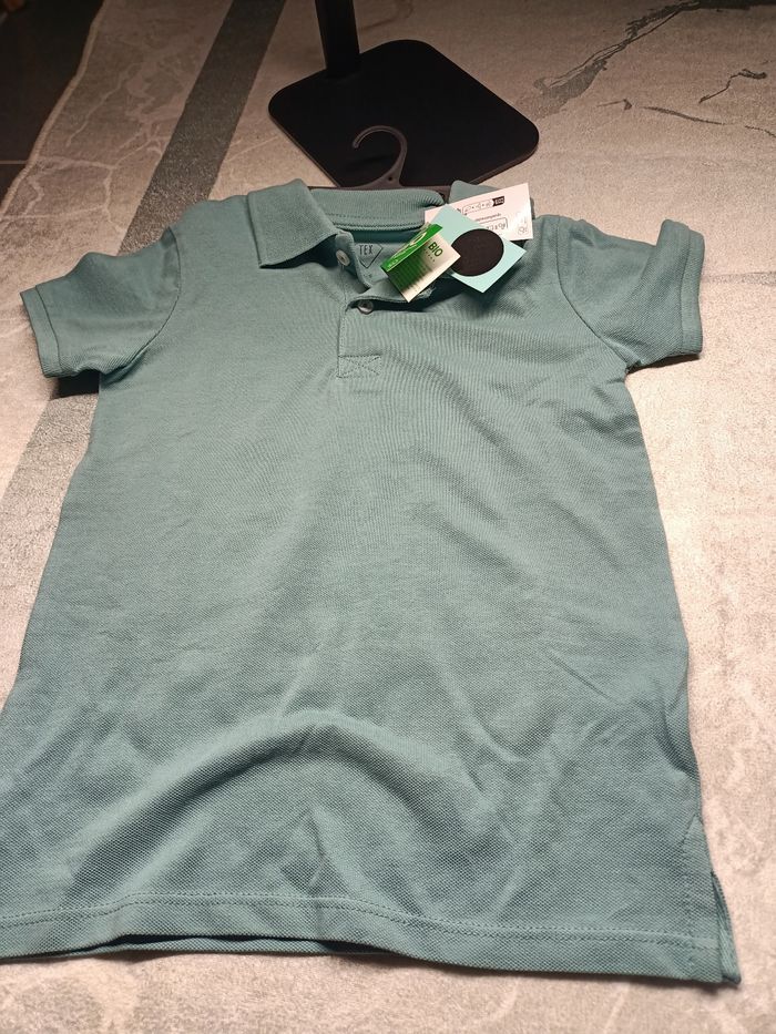 Vend t shirt pour garçon 4-5 ans