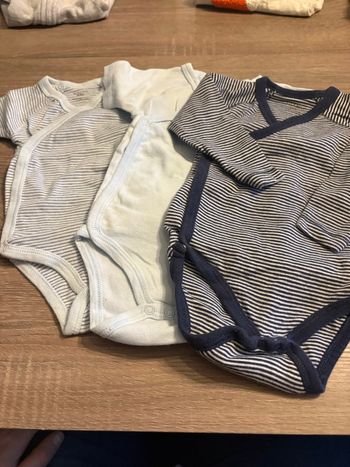 Lot de 3 bodies 6 mois