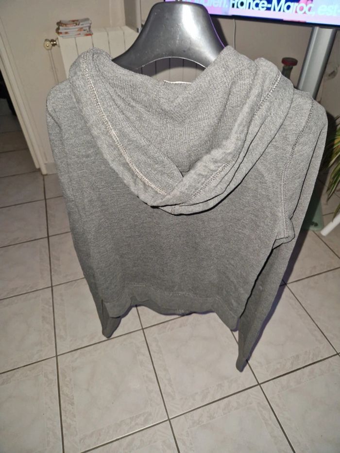 Sweat-shirt Hollister. - photo numéro 6