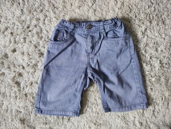 Bermuda taille 5 ans