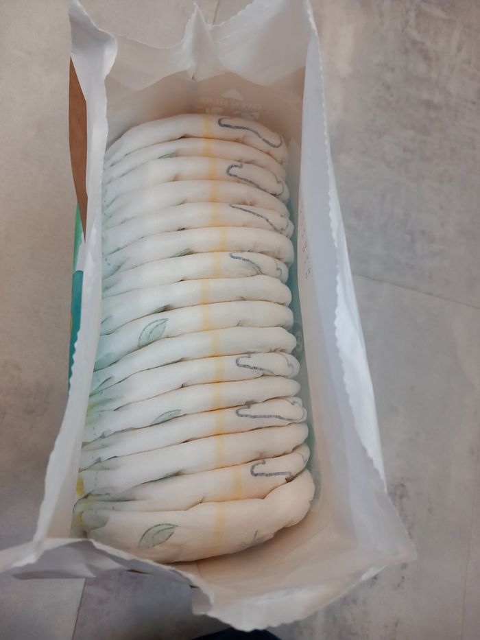 Couches culottes Pampers Harmonie taille 6 - photo numéro 2