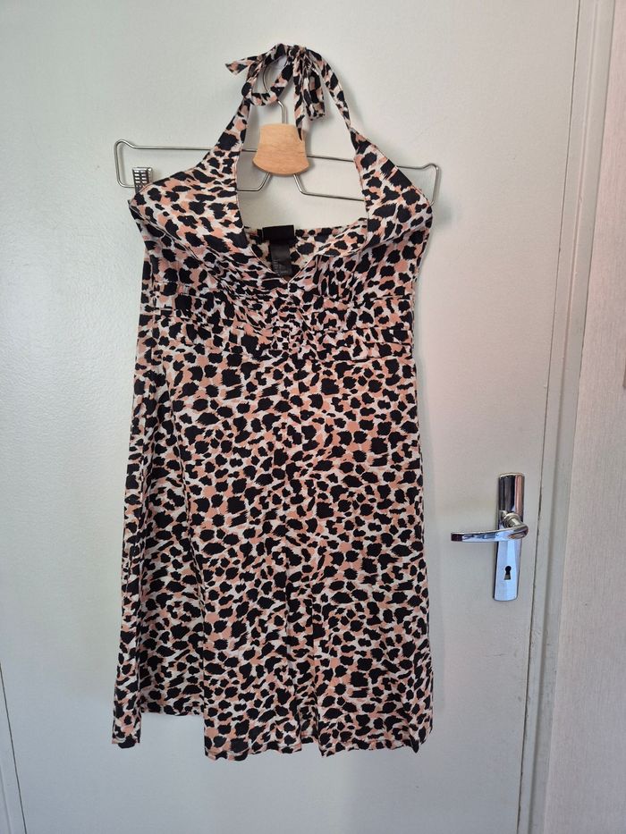 Magnifique robe dos nu taille 38 fermeture sur côte 100% coton - photo numéro 3