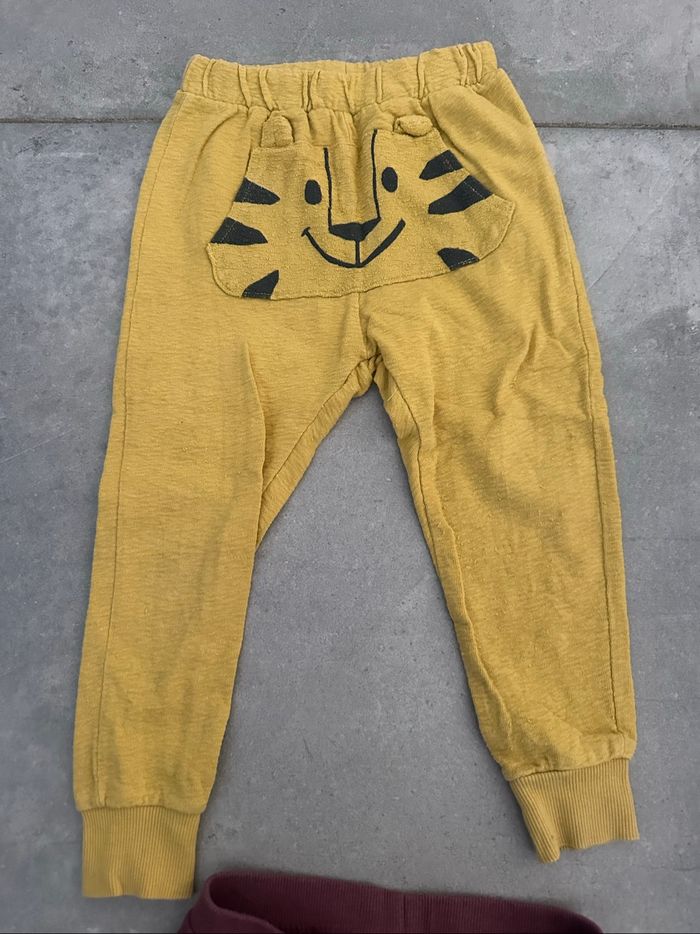 Lot de 2 Jogging Zara, taille 2/3 ans Très bon état - photo numéro 4