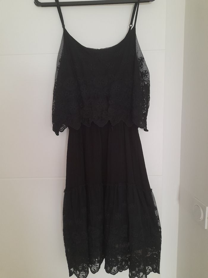 Robe noire à bretelles réglables taille S Gémo
