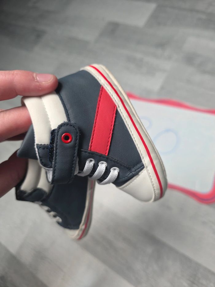 Chaussure bébé taille 20 - photo numéro 8