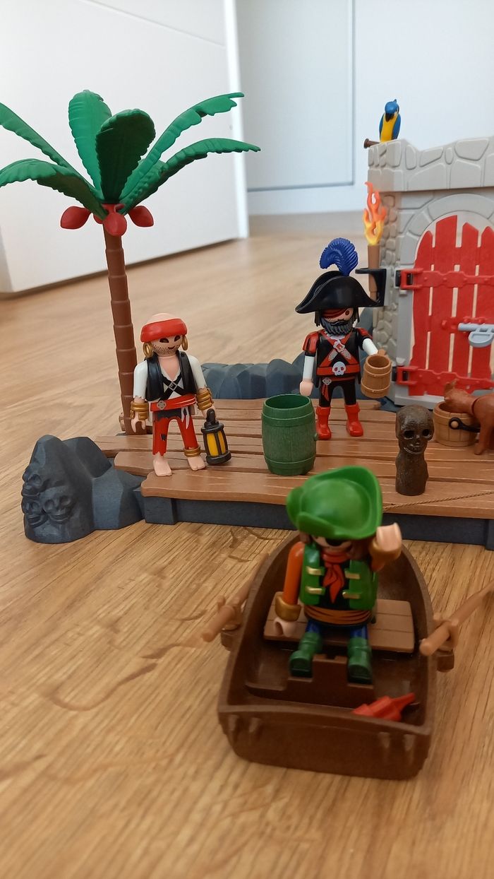 Playmobil l'île aux pirates - photo numéro 2