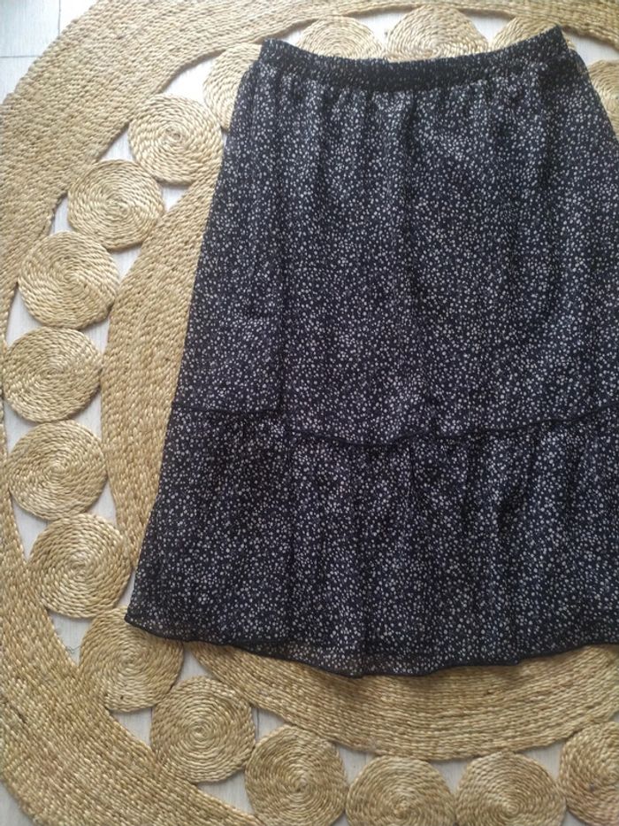 Jupe longue noire à motif floral Taille 38 Kiabi Neuf avec étiquette