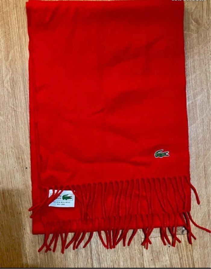 Echarpe Lacoste, la couleur rouge - photo numéro 4
