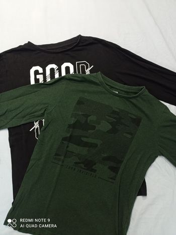 2 tee shirts de chez kiabi taille XS réf 952 C01