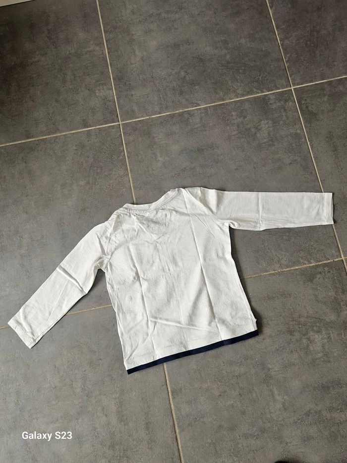 Tee-shirt manches longues neuf