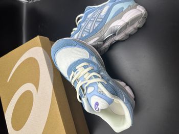 Asics Gel-NYC Crème Bleu ciel arctique 37