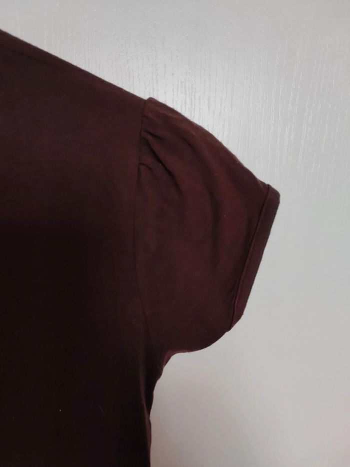 Tee-shirt taille 38/40 - photo numéro 2