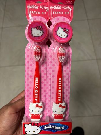 Brosse à dents. Hello Kitty.
