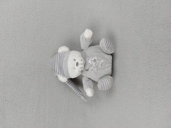 Peluche doudou ours musical gris MAX & SAX blanc bonnet gris rayures lune SON HS