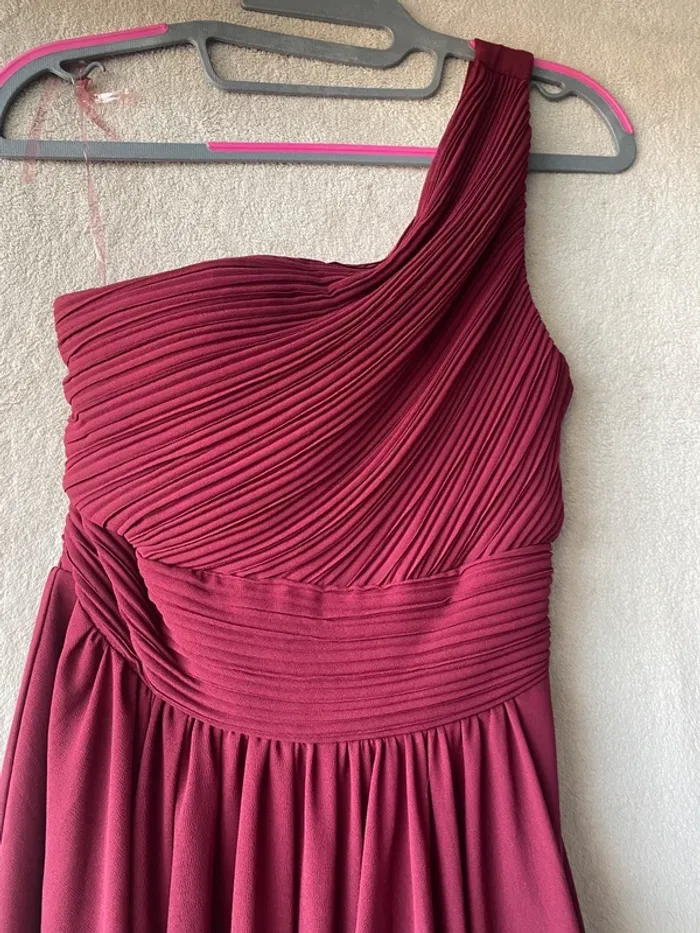 Robe de cérémonie bordeaux - photo numéro 4