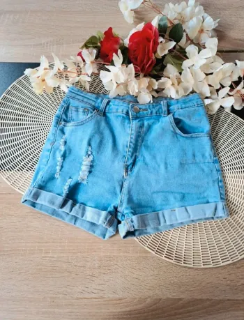 Short, taille L, marque shein