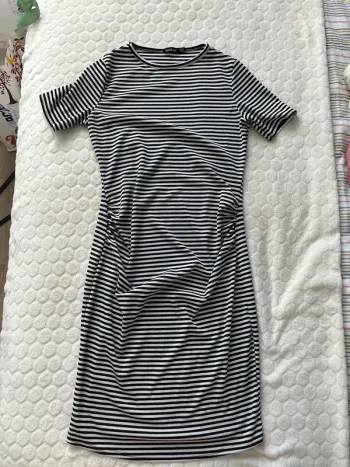 Robe de grossesse rayée