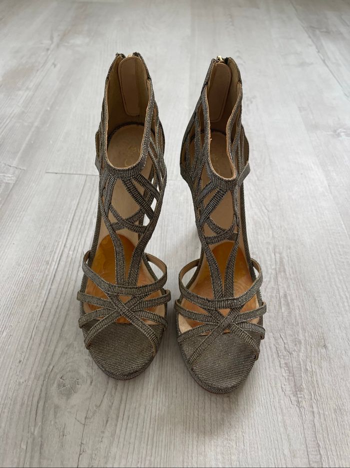 Talons